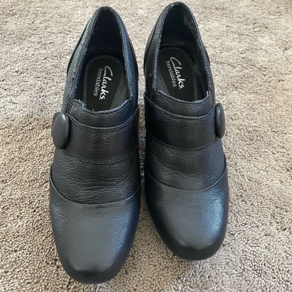 Clarks Bendables Ankle Boot Shoes - Picture 2 of 5